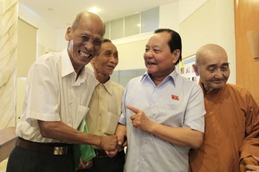 Cử tri TP.HCM: Phải chế tài bộ trưởng trả lời vòng vo, chọc cười