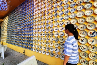 Độc đáo căn nhà được "phủ kín" hàng nghìn món đồ xưa, cổ