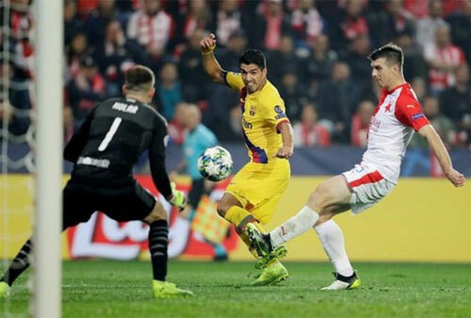 Barca thắng Slavia nhờ bàn phản lưới - Ảnh 3. Barca thắng Slavia nhờ bàn phản lưới - Ảnh 3.