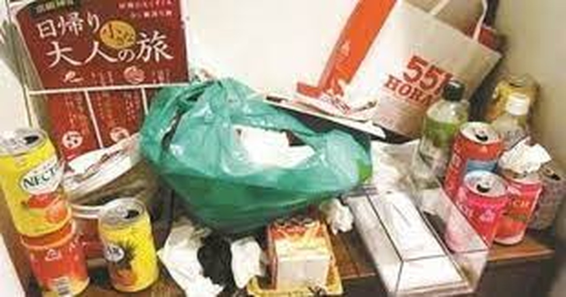 Nữ du khách thuê phòng để lại núi rác bốc mùi hôi thối - 3 Nữ du khách thuê phòng để lại núi rác bốc mùi hôi thối - 3