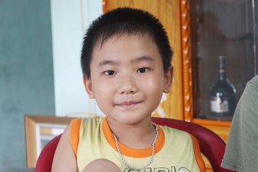 Cậu bé 7 tuổi kể lưu loát về… chiến tranh thế giới thứ hai