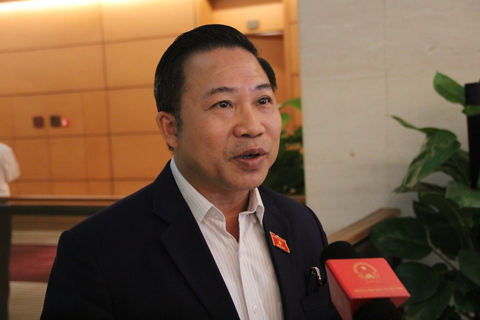 Không nên lãng phí ngân sách để “đuổi theo” xã hội hóa sách giáo khoa - 2 Không nên lãng phí ngân sách để “đuổi theo” xã hội hóa sách giáo khoa - 2