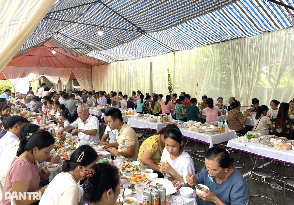 Chủ tịch công ty phá lệ điều kị tháng cô hồn, chốt liền xe sang 2,6 tỷ đồng - 3 Chủ tịch công ty phá lệ điều kị tháng cô hồn, chốt liền xe sang 2,6 tỷ đồng - 3