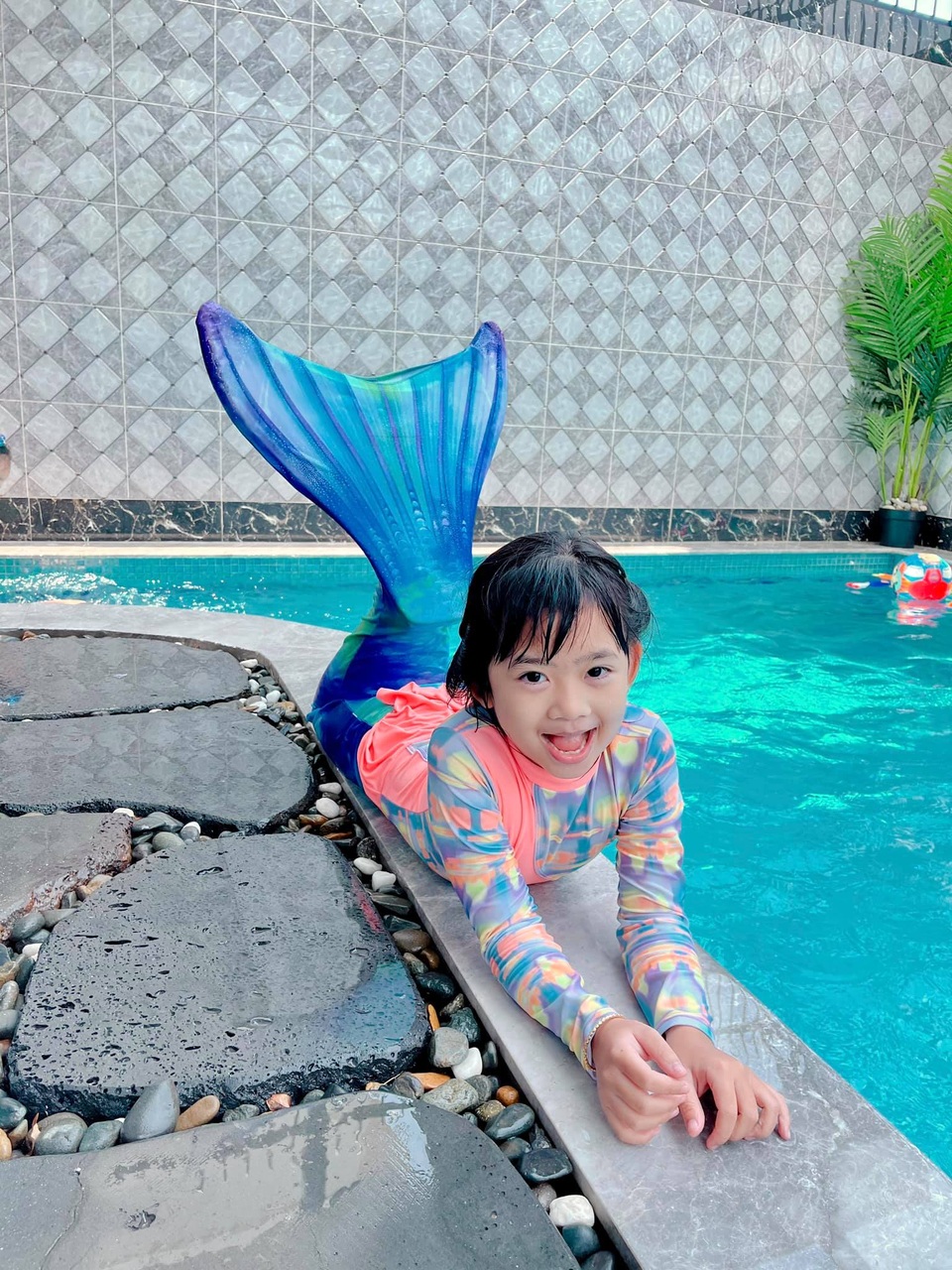 Nghệ sĩ Hoài Linh lập kỷ lục mới đầu năm - 4 Nghệ sĩ Hoài Linh lập kỷ lục mới đầu năm - 4