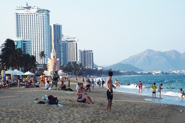 Nha Trang lập Đội “gom” người ăn xin để tránh phiền hà du khách