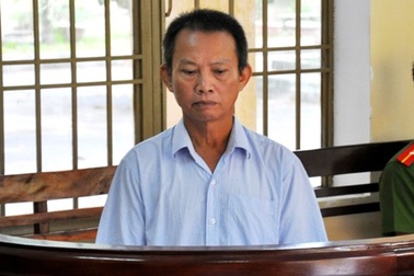 Vòi tiền doanh nghiệp, “sếp” thi hành án dân sự Hội An lãnh 1 năm tù