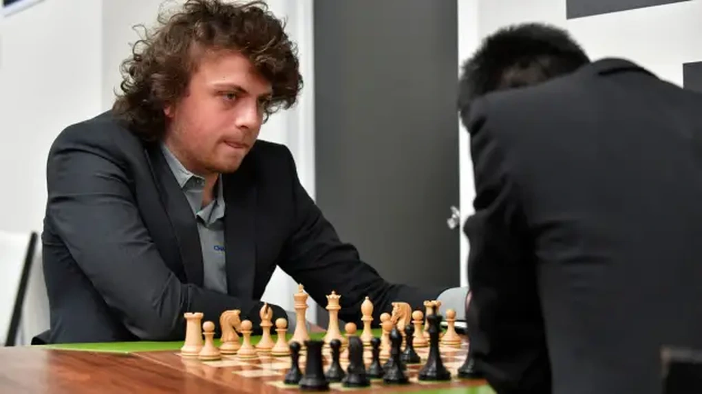 Kỳ thủ bị tố chơi gian lận bắt Magnus Carlsen đền 100 triệu USD - 1 Kỳ thủ bị tố chơi gian lận bắt Magnus Carlsen đền 100 triệu USD - 1