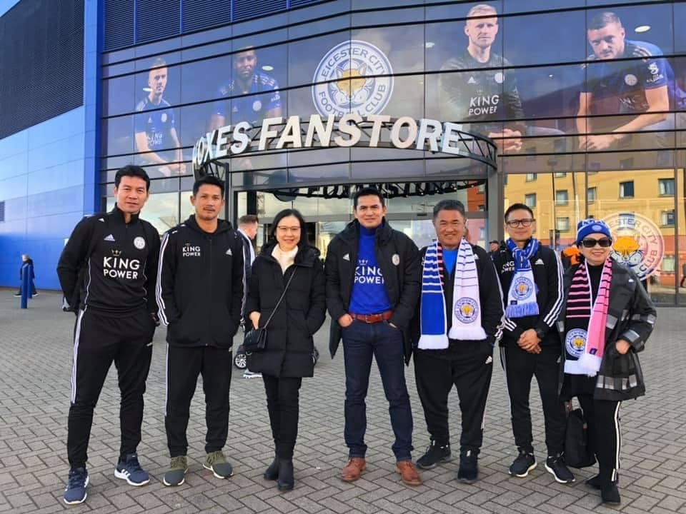 HLV Kiatisuk mừng ngôi vô địch FA Cup của Leicester City - 3 HLV Kiatisuk mừng ngôi vô địch FA Cup của Leicester City - 3