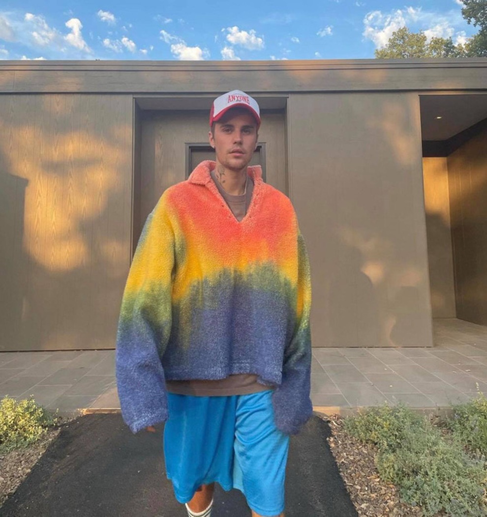Những pha diện đồ luộm thuộm khó đỡ của Justin Bieber - 10 Những pha diện đồ luộm thuộm khó đỡ của Justin Bieber - 10
