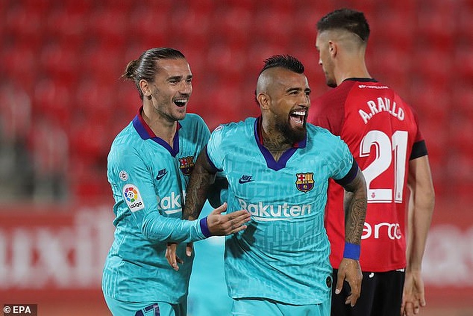 Mallorca 0-4 Barcelona: Messi tỏa sáng rực rỡ - 2 Mallorca 0-4 Barcelona: Messi tỏa sáng rực rỡ - 2