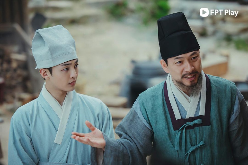'Y Sư Tâm Thần Yoo Se Poong' trên FPT Play làm mới đề tài y khoa trong phim cổ trang - 2 'Y Sư Tâm Thần Yoo Se Poong' trên FPT Play làm mới đề tài y khoa trong phim cổ trang - 2