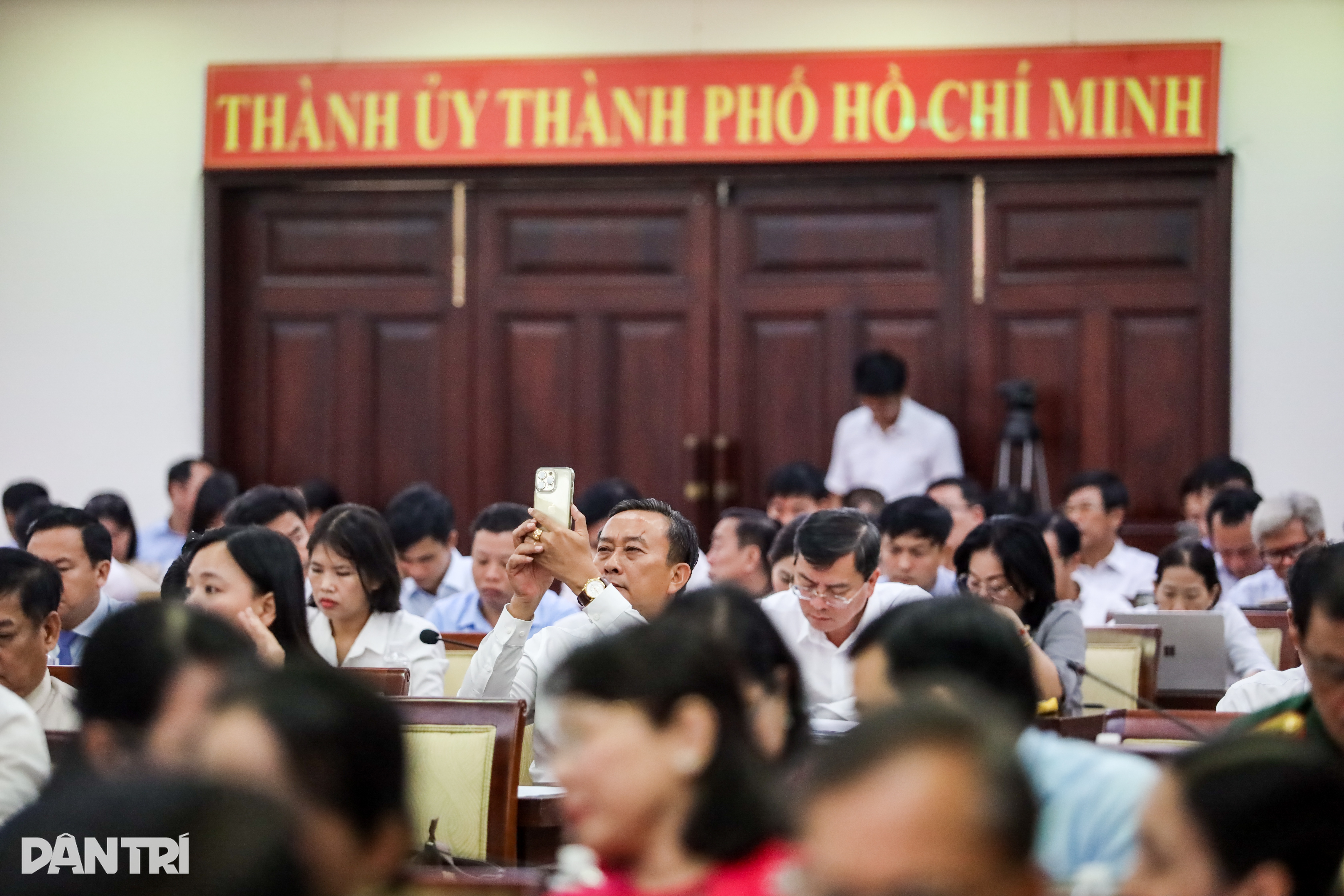 Nhiều chính sách gỡ nút thắt được HĐND TPHCM thông qua - 5