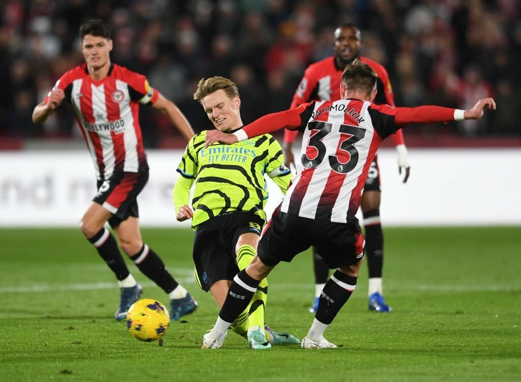 Bàn thắng ở phút 89 đưa Arsenal vượt mặt Man City - 1 Bàn thắng ở phút 89 đưa Arsenal vượt mặt Man City - 1