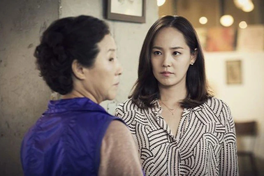 Lần đầu ra mắt, tôi toát mồ hôi hột khi biết mẹ bạn trai là ai