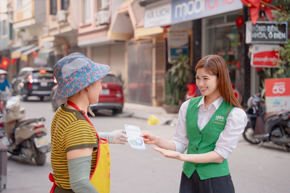 F88 nhận chứng chỉ bảo vệ khách hàng của M-Cril - 2 F88 nhận chứng chỉ bảo vệ khách hàng của M-Cril - 2