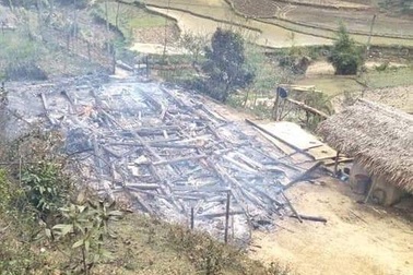 Nghi án con rể phóng hỏa nhà bố vợ rồi tự tử