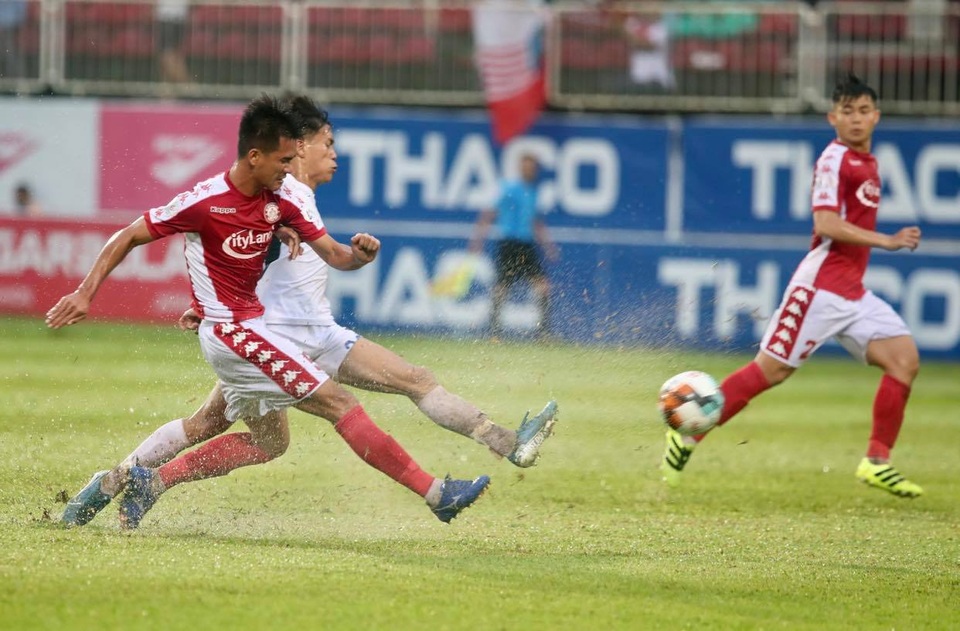 Thắng đậm CLB TPHCM, HA Gia Lai giành suất tranh ngôi vô địch V-League - 2 Thắng đậm CLB TPHCM, HA Gia Lai giành suất tranh ngôi vô địch V-League - 2