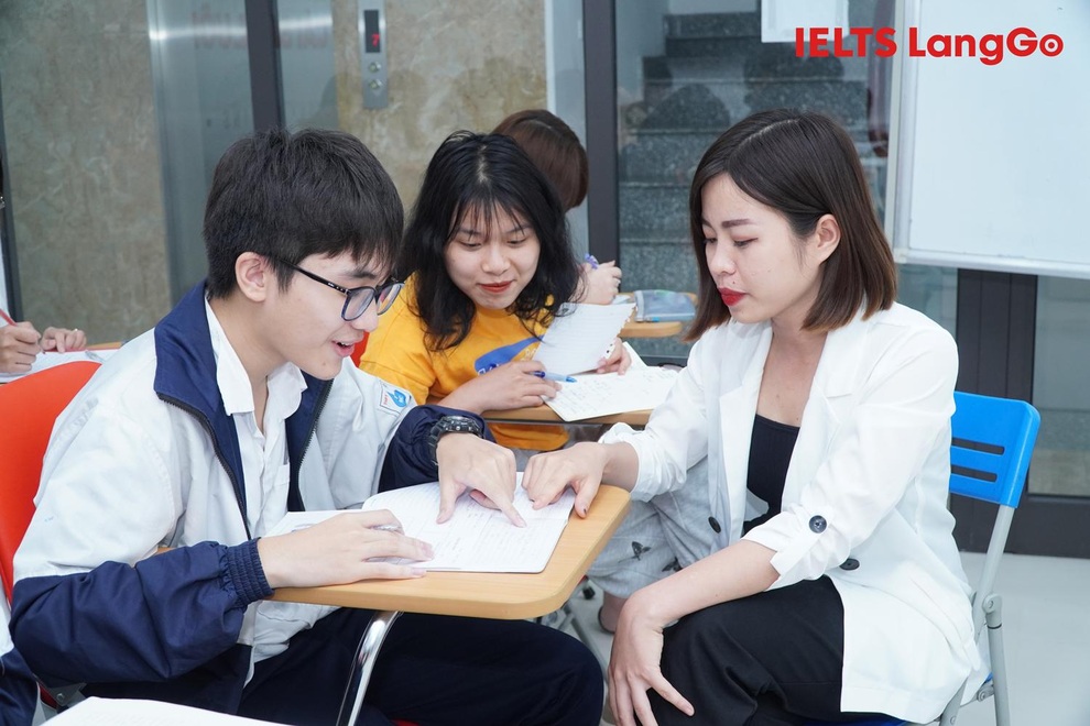Sở hữu tấm hộ chiếu mở cửa ước mơ cùng hệ thống luyện thi IELTS LangGo - 5 Sở hữu tấm hộ chiếu mở cửa ước mơ cùng hệ thống luyện thi IELTS LangGo - 5
