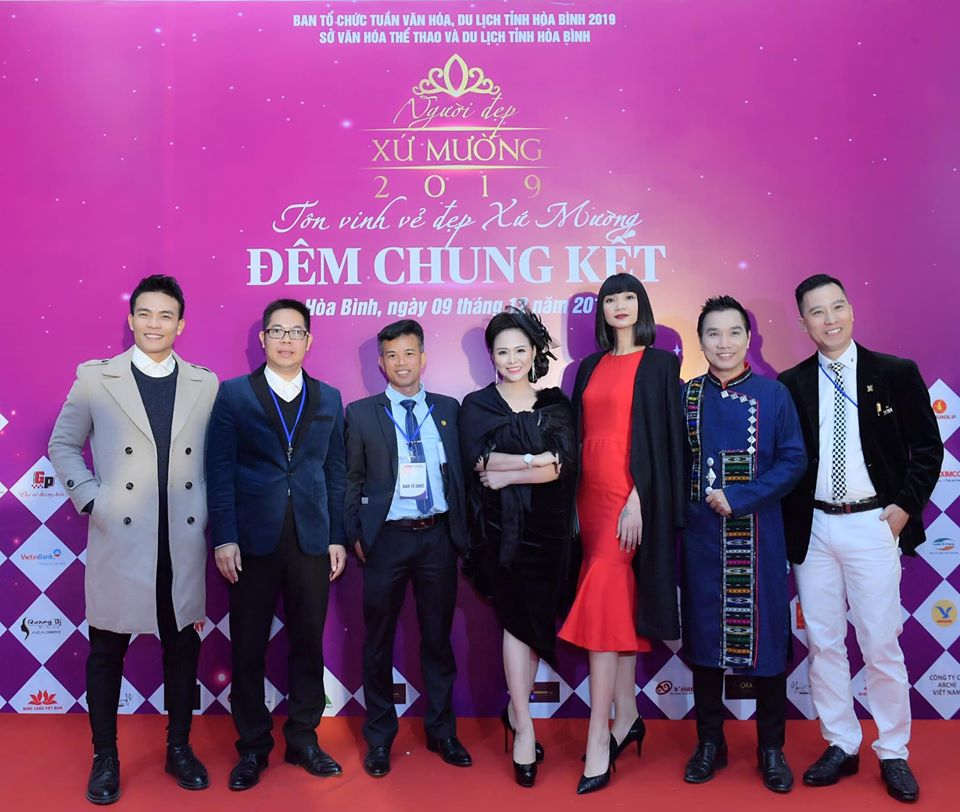 Bùi Thanh Hương hội ngộ NSND Bùi Minh Phương tại chung kết Cuộc thi “Người đẹp xứ Mường 2019” - 3 Bùi Thanh Hương hội ngộ NSND Bùi Minh Phương tại chung kết Cuộc thi “Người đẹp xứ Mường 2019” - 3