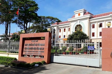 Khởi tố 3 cựu cán bộ chi tiếp khách hơn 2,3 tỷ đồng