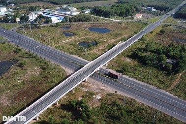 Nhiều công trình giao thông trọng điểm ở Bình Dương vướng mặt bằng