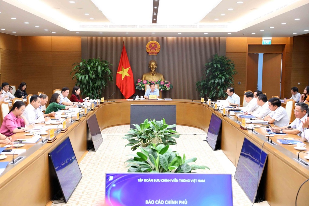 Phó Thủ tướng: Cần cơ cấu lại tổ chức, đưa VNPT thành tập đoàn mạnh - 1 Phó Thủ tướng: Cần cơ cấu lại tổ chức, đưa VNPT thành tập đoàn mạnh - 1