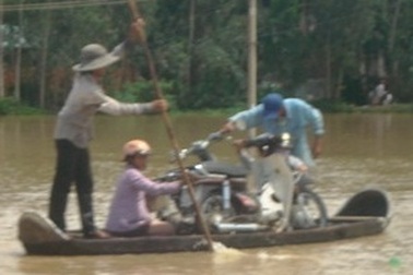 Lật ghe giữa hồ, một người chết đuối