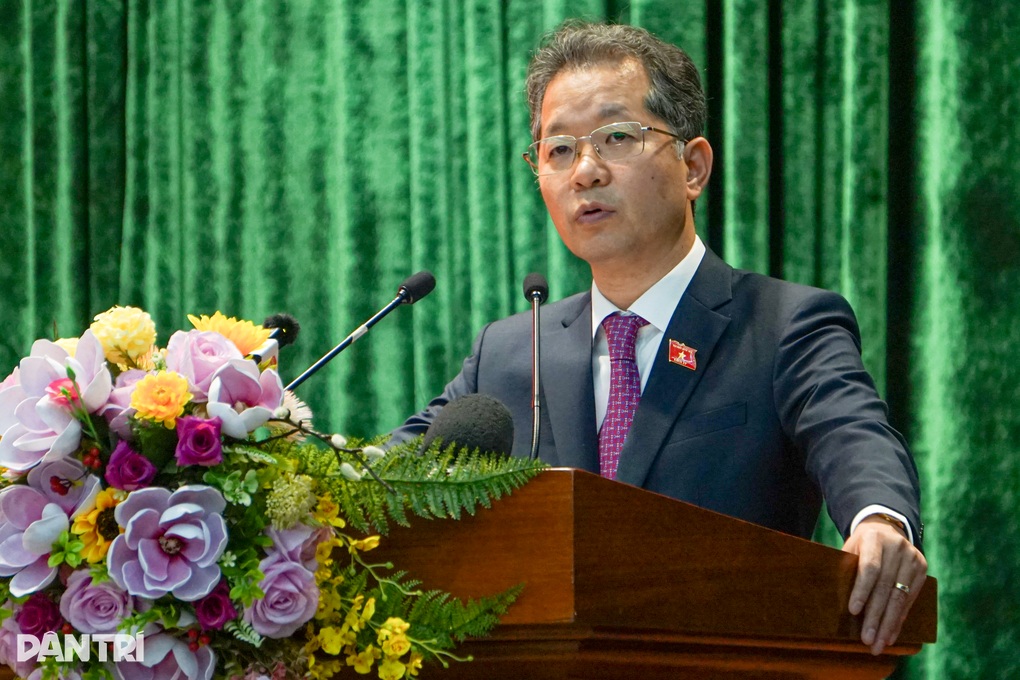 Bí thư Đà Nẵng: Sau 6 tháng cán bộ không đáp ứng nhiệm vụ sẽ thay thế - 2 Bí thư Đà Nẵng: Sau 6 tháng cán bộ không đáp ứng nhiệm vụ sẽ thay thế - 2