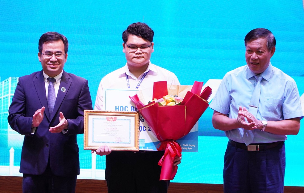 Trường Đại học Y Dược TPHCM: Mục tiêu thành đại học, vào top 100 châu Á - 3 Trường Đại học Y Dược TPHCM: Mục tiêu thành đại học, vào top 100 châu Á - 3