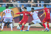 AFC: "Công Phượng suýt tạo nên pha bóng hoàn hảo trước Oman"