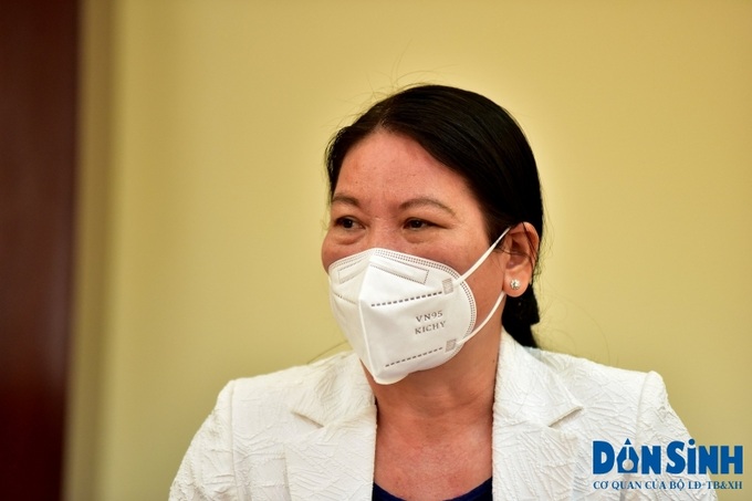 Bà Nguyễn Bé Mười, Phó Chủ tịch UBND tỉnh Bến Tre khẳng định: Trong thời gian dịch bệnh Covid-19, Tỉnh luôn đảm bảo công tác an sinh xã hội cho tất cả người dân.