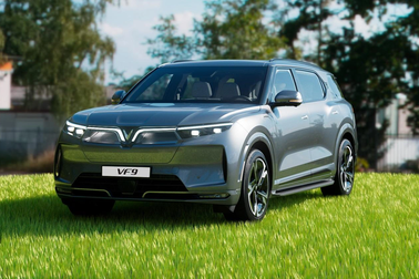 VinFast Canada tổ chức Roadshow trải nghiệm VF8 và VF9