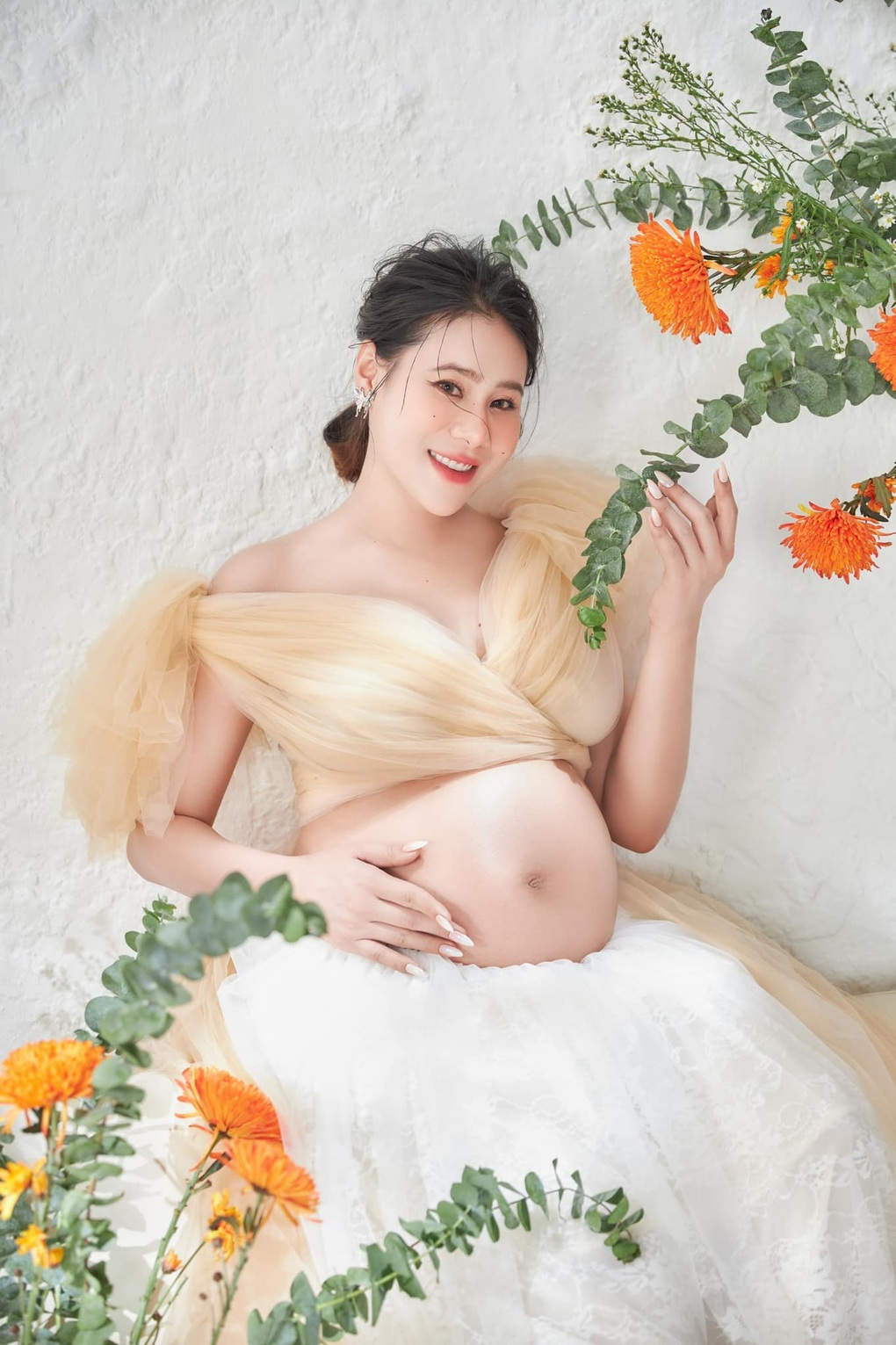 Mỹ nhân Việt khoe vết rạn sau sinh: Người tự hào, người rơi nước mắt - 2 Mỹ nhân Việt khoe vết rạn sau sinh: Người tự hào, người rơi nước mắt - 2