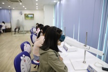 Phát hiện biến chứng nguy hiểm trên trẻ em cận thị