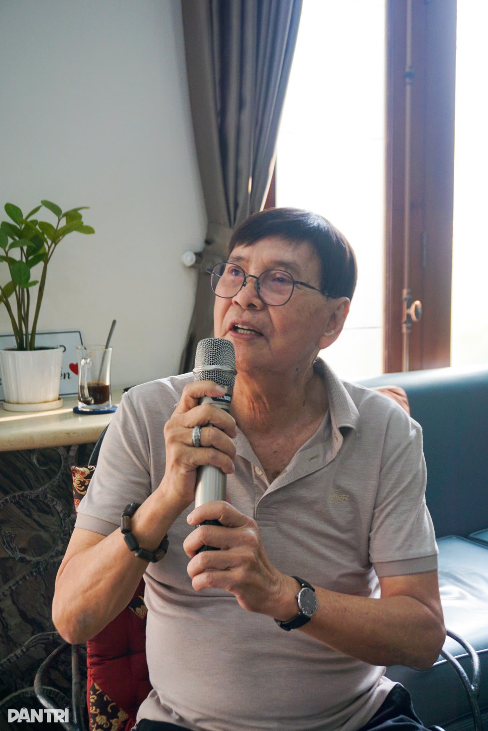 NSND Thanh Điền tuổi 80: Ở nhà ngoại ô, lo sợ không còn thấy ánh sáng - 3 NSND Thanh Điền tuổi 80: Ở nhà ngoại ô, lo sợ không còn thấy ánh sáng - 3