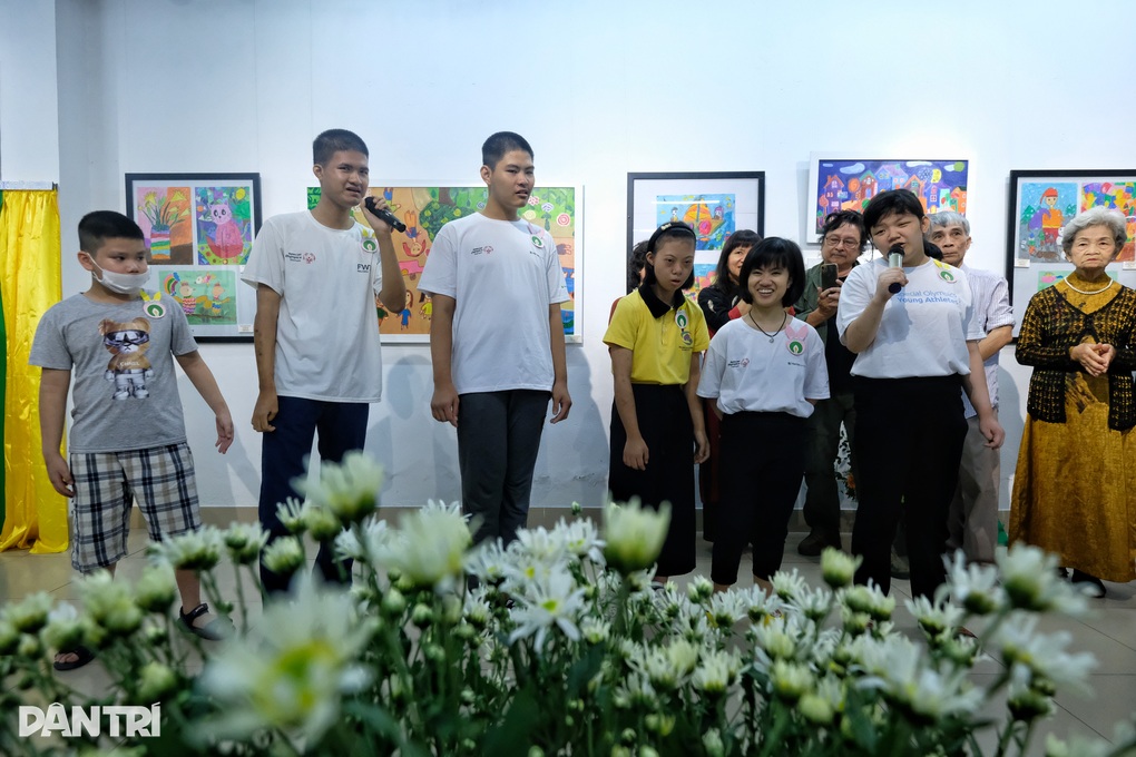 Nơi ươm mầm những họa sĩ nhí khuyết tật - 2 Nơi ươm mầm những họa sĩ nhí khuyết tật - 2