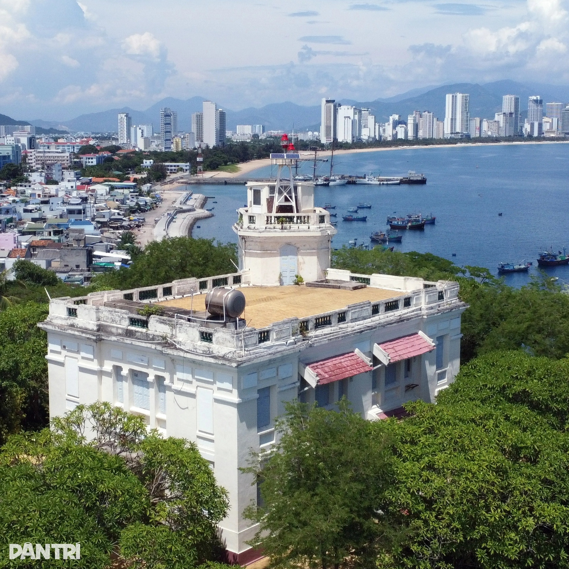 Biệt thự Vọng Nguyệt từng được đề xuất làm nơi ở cho cán bộ gây tranh cãi - 3 Biệt thự Vọng Nguyệt từng được đề xuất làm nơi ở cho cán bộ gây tranh cãi - 3