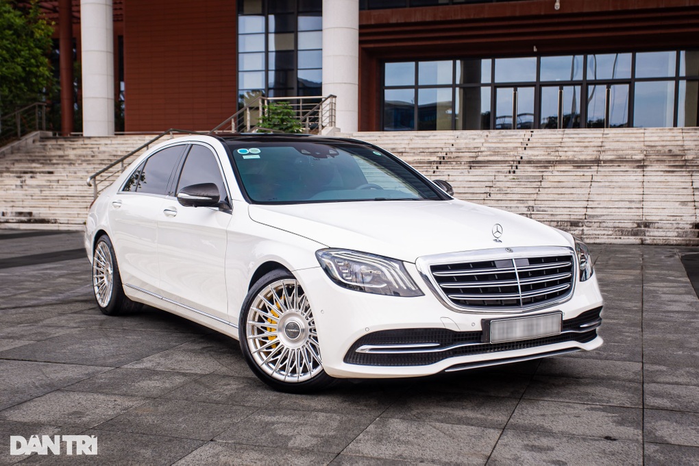 Mercedes-Benz S400 độ thêm 1,9 tỷ đồng được rao bán cả xe giá 1,7 tỷ đồng - 1 Mercedes-Benz S400 độ thêm 1,9 tỷ đồng được rao bán cả xe giá 1,7 tỷ đồng - 1