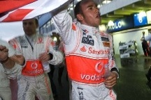 Hamilton trở thành Nhà vô địch F1 trẻ nhất thế giới