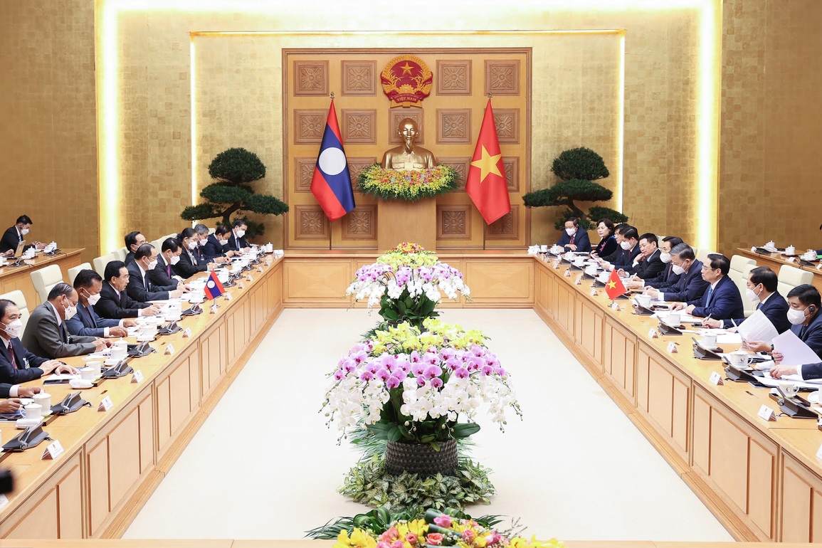 Việt Nam - Lào: Quan hệ vĩ đại, đoàn kết đặc biệt, hợp tác toàn diện - 2 Việt Nam - Lào: Quan hệ vĩ đại, đoàn kết đặc biệt, hợp tác toàn diện - 2