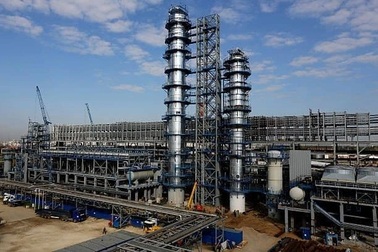 Ukraine tấn công hàng loạt địa điểm trong lãnh thổ Nga