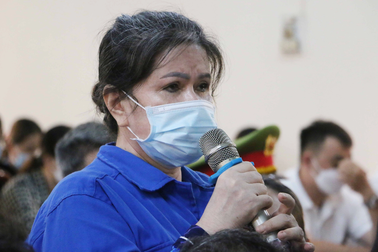 Người phụ nữ cầm đầu vụ đánh bạc nghìn tỷ cùng 61 đồng phạm hầu tòa