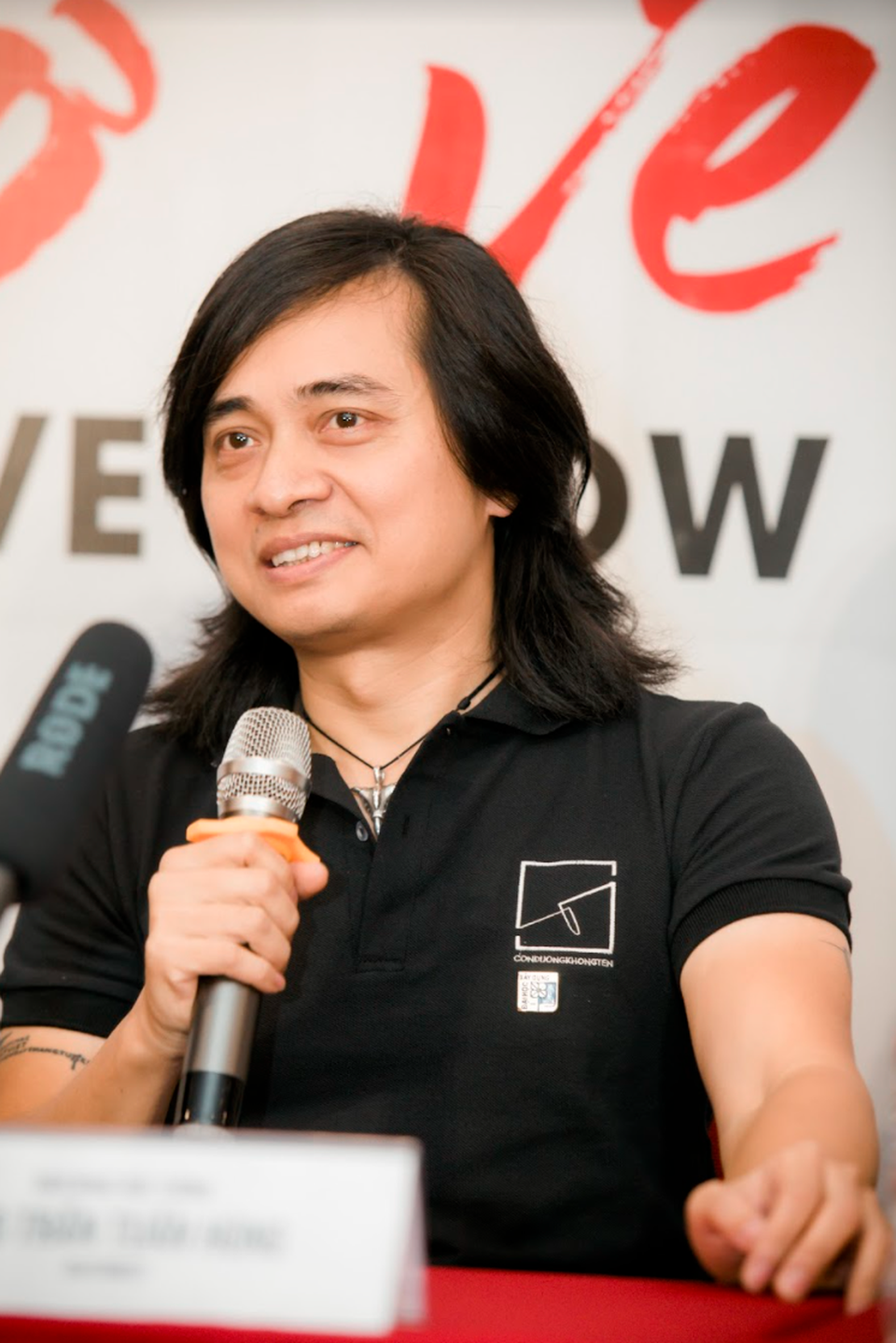 Bức Tường thực hiện liveshow kỷ niệm 5 năm ngày mất của thủ lĩnh Trần Lập - 2 Bức Tường thực hiện liveshow kỷ niệm 5 năm ngày mất của thủ lĩnh Trần Lập - 2