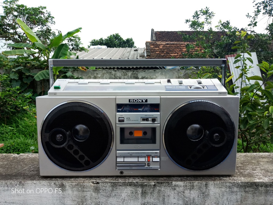 Bộ sưu tập cassette cũ trị giá gần 300 triệu đồng của tay chơi Hà Nam - 11 Bộ sưu tập cassette cũ trị giá gần 300 triệu đồng của tay chơi Hà Nam - 11