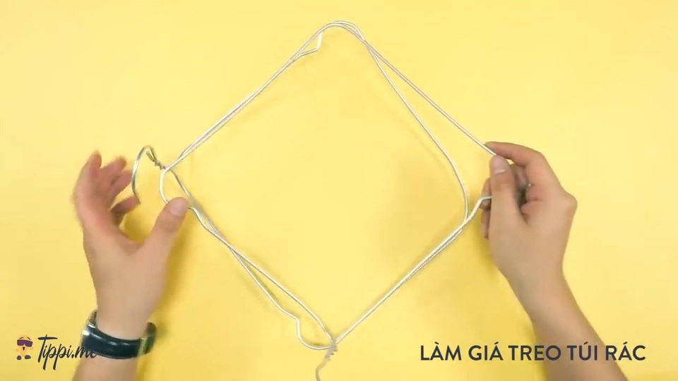 Những tác dụng không ngờ từ móc treo quần áo - 5 Những tác dụng không ngờ từ móc treo quần áo - 5