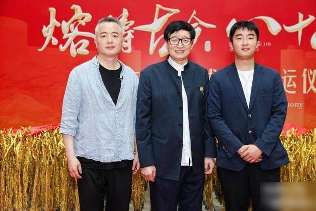Thiếu gia Maybach gây sốt vì gia thế hoành tráng, học giỏi không ngờ - 3 Thiếu gia Maybach gây sốt vì gia thế hoành tráng, học giỏi không ngờ - 3