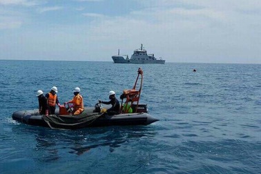 Đang tìm kiếm 2 thuyền viên rơi xuống vùng biển Vũng Tàu