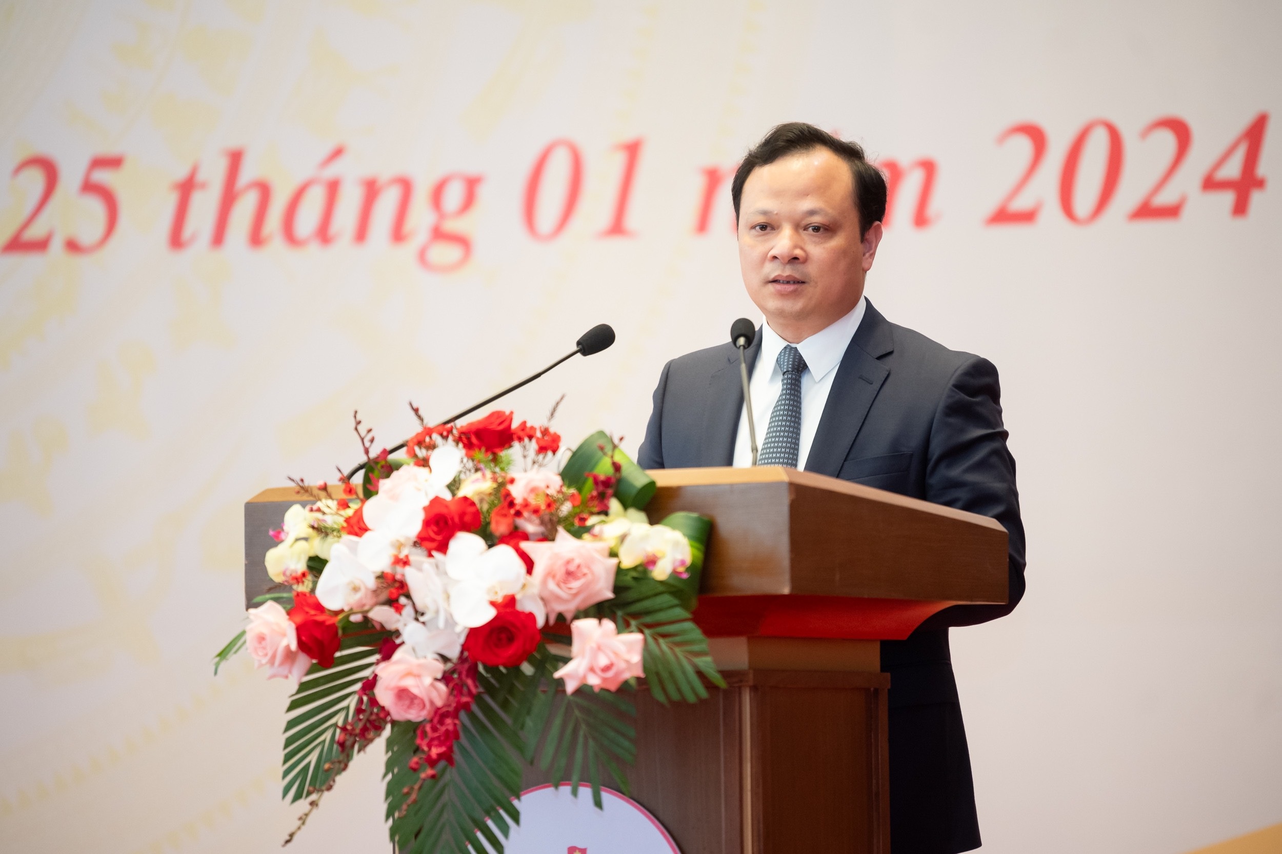 Bổ nhiệm nhân sự từ Hưng Yên làm Trợ lý Chủ tịch Quốc hội - 3 Bổ nhiệm nhân sự từ Hưng Yên làm Trợ lý Chủ tịch Quốc hội - 3