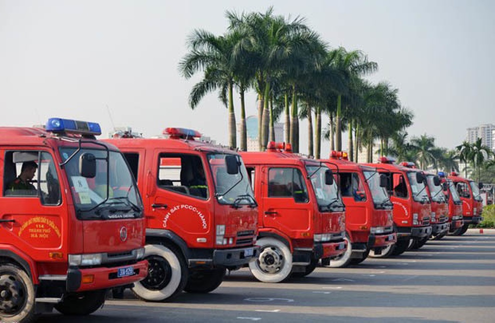 Vì sao đỗ ô tô trong hầm, bãi gửi xe luôn phải quay đầu ra ngoài? - 2 Vì sao đỗ ô tô trong hầm, bãi gửi xe luôn phải quay đầu ra ngoài? - 2