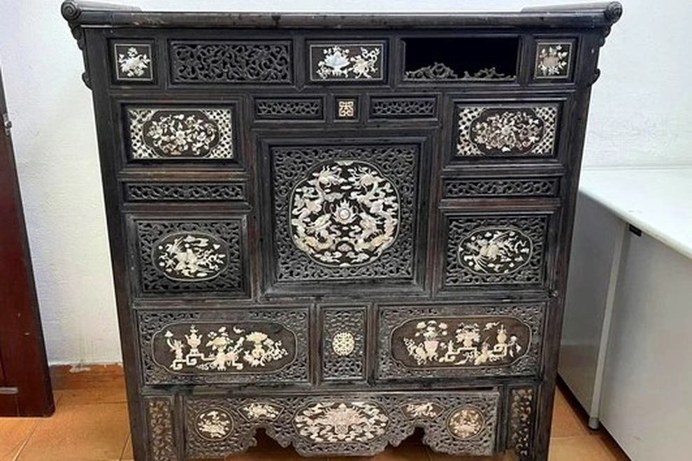 Hàng chục cổ vật quý trăm năm tuổi bị mất cắp - 2 Hàng chục cổ vật quý trăm năm tuổi bị mất cắp - 2